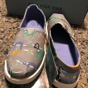 Sloth TOMS kids size 3